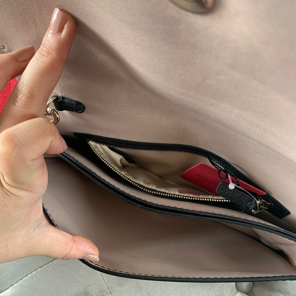 ⛔️🚫SOLD🚫⛔️Valentino Garavani Rockstud clutch - Picture 5 of 8